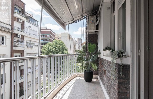 Recoleta Apartment | Fliphaus + Charcas 2500 - 3 Bd 2 Ba in Recoleta