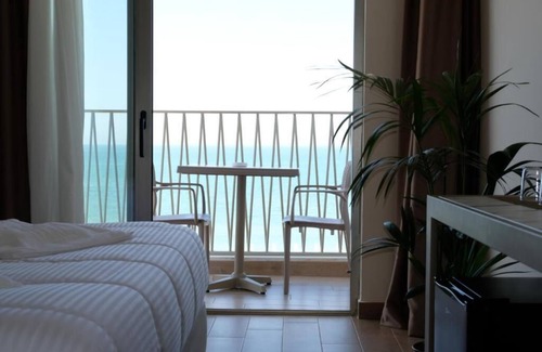 Golem Hotel | FLLAD RESORT & SPA