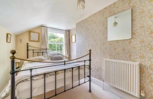 Kington House | Flo's Cottage
