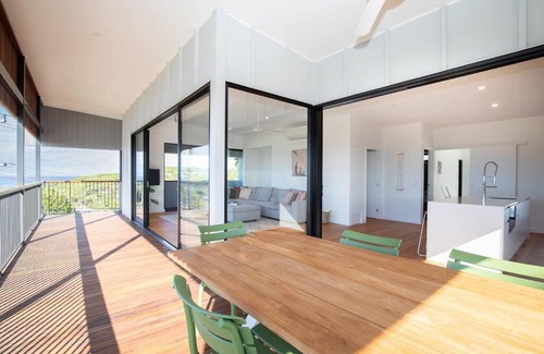 Point Lookout House | Float on Cylinder - Ocean Views - Plunge Pool