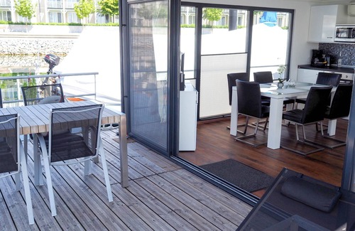 Boltenhagen House | Floating 44 in Boltenhagen - Festliegende Hausboot in der Weißen Wiek