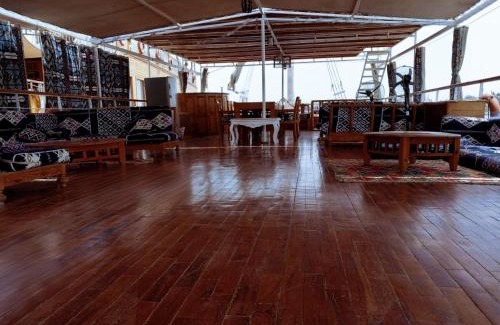 Luxor Boat Rental | Floating Hotel - Family Home Nile Boat