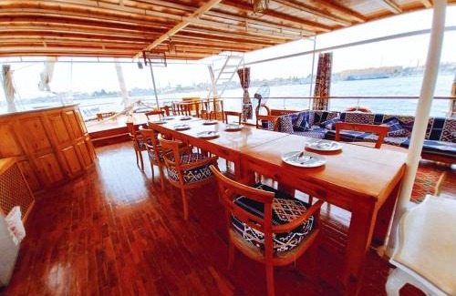 Luxor Boat Rental | Floating Hotel - Family Home Nile Boat