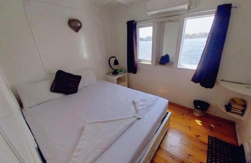 Luxor Boat Rental | Floating Hotel- Happy Nile Boat