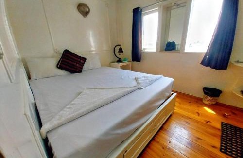 Luxor Boat Rental | Floating Hotel- Happy Nile Boat