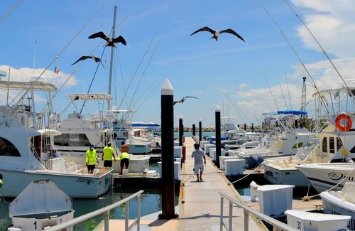 Zona Hotelera Boat Rental | Floating Loft IV - Cancun Mexico HZ - 44' - 2bed 1bath by Floating Lofts, Inc.