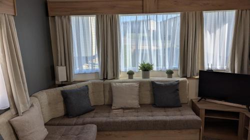 Flamborough Other | Floppy Feet Pet Friendly Holiday Home Thornwick Bay, Flamborough