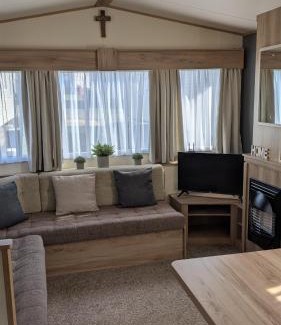 Flamborough Other | Floppy Feet Pet Friendly Holiday Home Thornwick Bay, Flamborough
