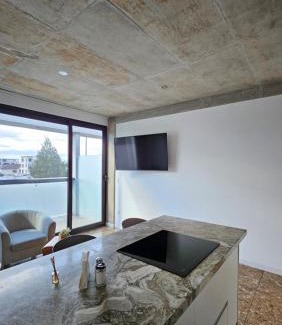 Tumbaco Apartment | Flor de Lis Suites