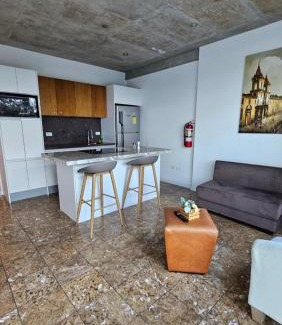 Tumbaco Apartment | Flor de Lis Suites