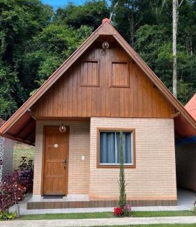 Santa Leopoldina Ski Chalet | Flora Chalés