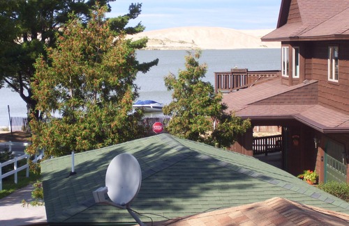 Silver Lake Cottage | Flora-Dale Dune Vista Cottage - Silver Lake & Dune View