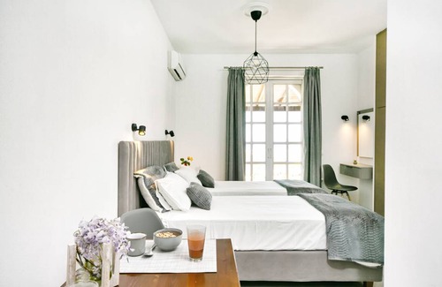 Agios Georgios Pagon Apartment | Flora Beach Studio 5 - mit wunderschönen Meerblick nur 50m vom schönen Sandstrand entfernt