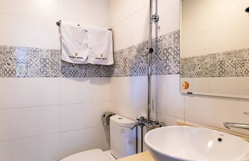 Hue City Centre Hotel | Flora Hotel Hue