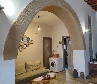 Archipolis House | Flora's Traditional House