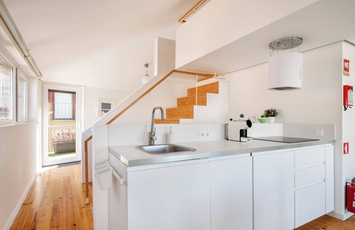 Lordelo do Ouro e Massarelos Apartment | Flora5 flora Apartments, Duplex w/Balcony +AC