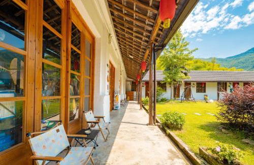 Moganshan House | Floral Moganshan Natural Residence Pet Resort B&B