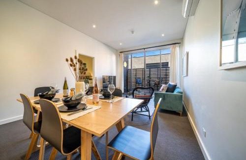 Adelaide Central Business District Apartment | Floral on Frew 2BR Staycation CBD WiFi