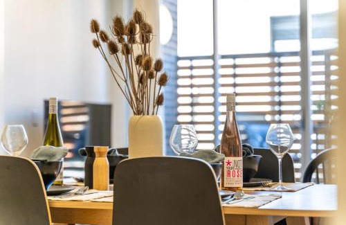 Adelaide Central Business District Apartment | Floral on Frew 2BR Staycation CBD WiFi