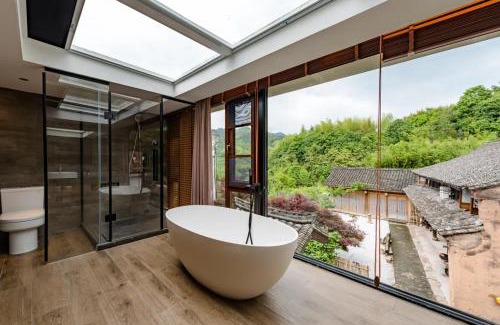 Fenghua House | Floral Shehe Garden B&B