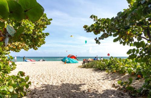 Pompano Beach Hotel | Floranada Studio 22