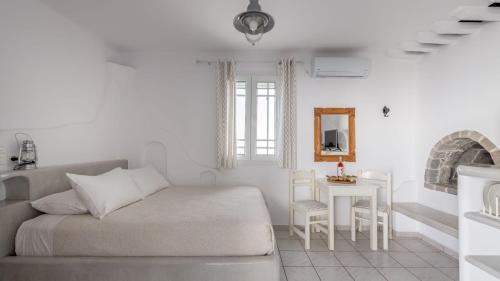 Apollonia House | Floras Rooms