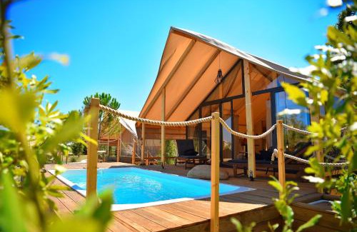 Gondolici Other | Floria Glamping Garden