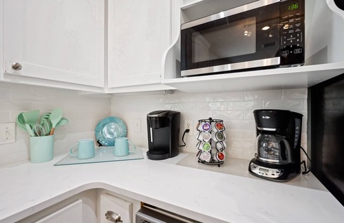 Seacrest Beach Cottage | Florida Fun on 30A steps from Rosemary & Alys Beach Fun Lagoon Pool 4 Free Bikes
