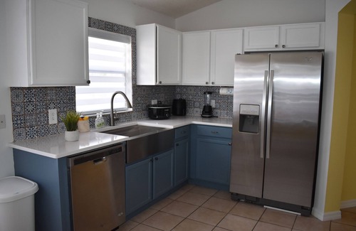 Eagle Pointe South House | Florida Haven Villa - Newly Refurbished, Great location, Sleeps 8