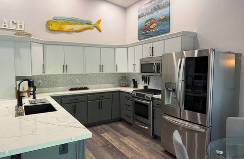 Summerland Key House | FLORIDA KEYS PARADISE! DEEP WATER CANAL WITH FAST OCEAN ACCESS.