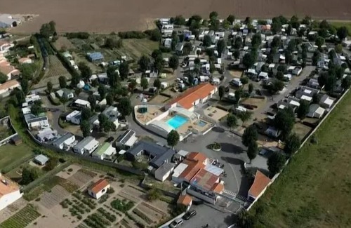 LʼAiguillon-sur-Mer House | Flower Camping Le Pré des Sables * - Mobile home Comfort 34m2 3 bedrooms + TV 6 people