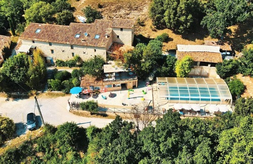 Esparron-de-Verdon Apartment | Flower Camping La Beaume * - Studio Not classified 20m2 CONFORT 1 bedroom + terrace semi-covered 2 people