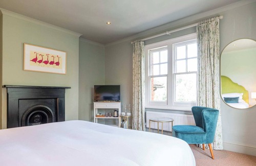 Henley-on-Thames Bed & Breakfast | Flower Pot - All 5 Rooms