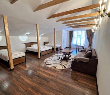 Issyk-Kul Region House | FlowerHouse