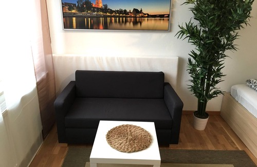 Regensburg Apartment | Flowerside