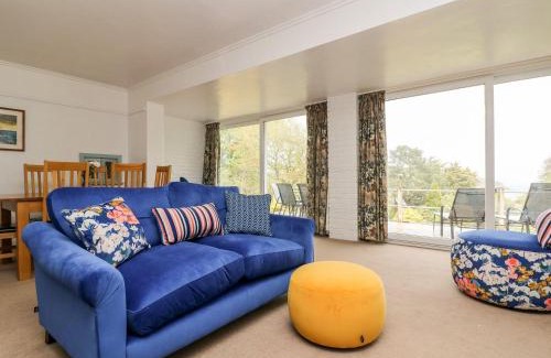 Gillan House | Flushing Meadow