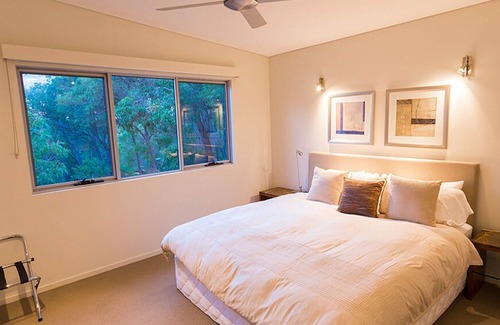 Wilyabrup House | FLUTES ESTATE BOOKINGS