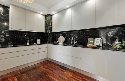Sarria Apartment | Fluvia - 2 bedrooms and terrace in Sant Gervasi