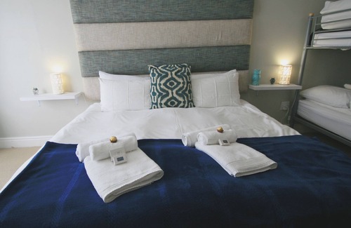 Mossel Bay Bed & Breakfast | Fly me to the Moon Guest House