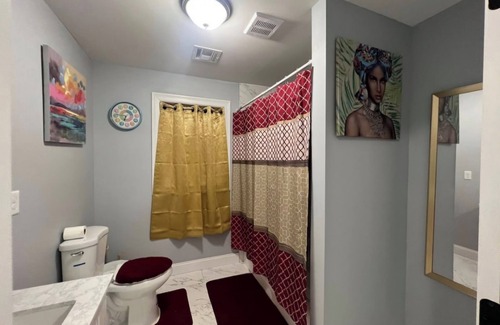 Weequahic House | Fly, Share, Stay EWR Luxe Suite