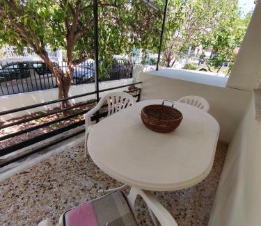 Agia Paraskevi Apartment | Flya House