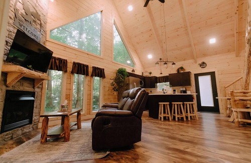Campbellsville Cabin | Flying High Luxury Cabin #3