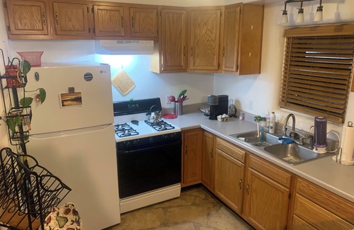 Albuquerque House | Flyover Cottage/Quaint 2-bedroom house in charming rural Albuquerque