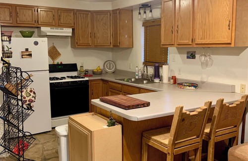 Albuquerque House | Flyover Cottage/Quaint 2-bedroom house in charming rural Albuquerque