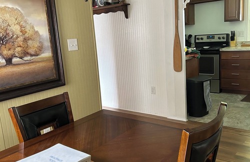 Satsuma House | Fogarty Hideaway - Dunn's Creek & St. Johns River 2 Bdrm and 2 Bath.