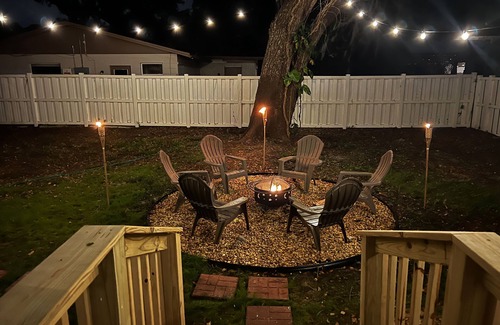 River District House | Fogarty Manor - Close to downtown and beaches, no cleaning