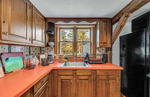 Whitingham Other | Foliage Ready! Play Area, Crib, 11 Acre Farmhouse