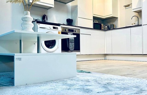 Folkestone Apartment | Folkestone Harbour Luxury Apartment Flat 4