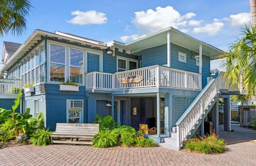 Folly Beach Hotel | Folliday Inn - The Consul - Room 21