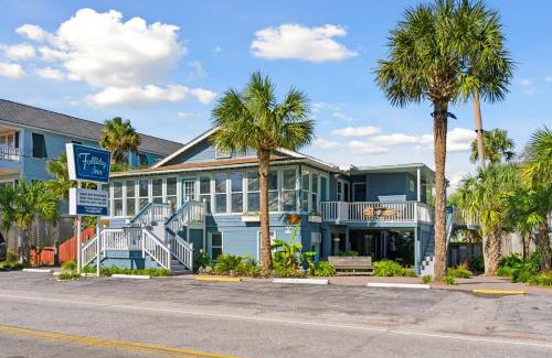 Folly Beach Hotel | Folliday Inn - The Consul - Room 21